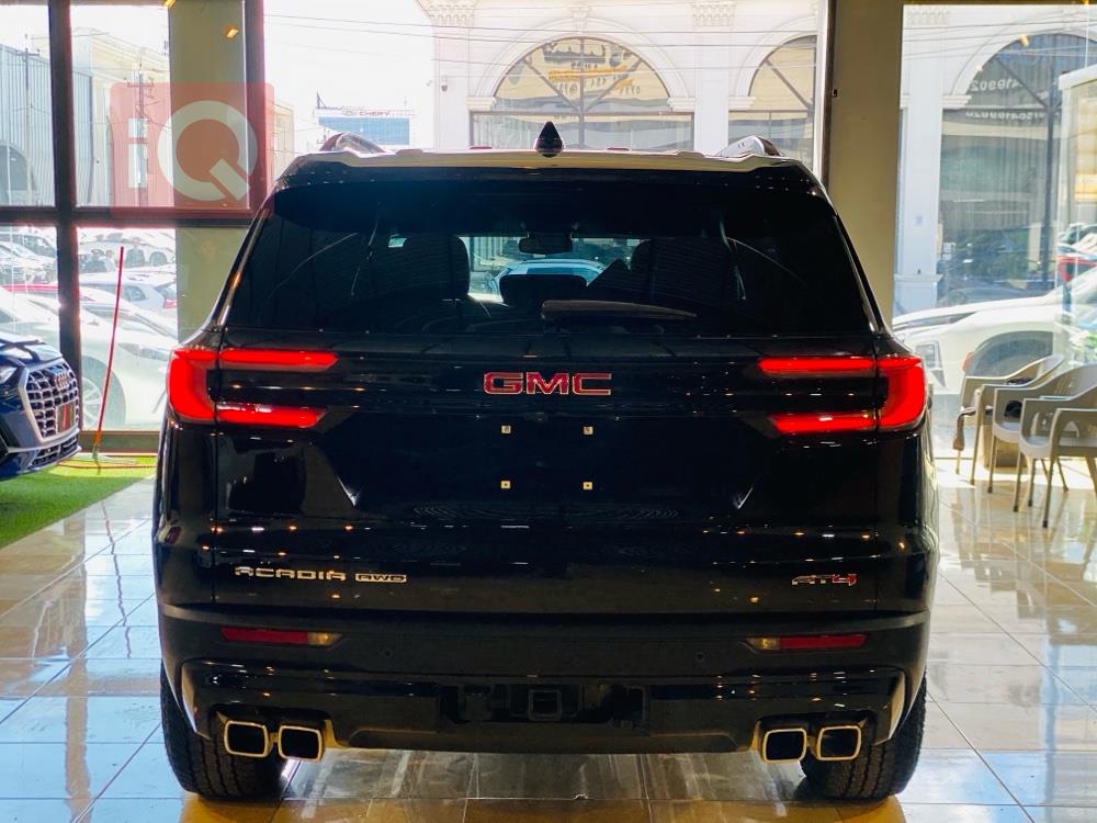 جي ام سي اكاديا